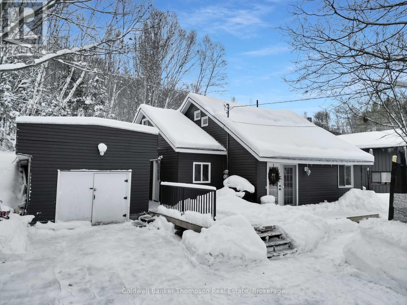 Property Photo:  103 Lindgren Road West  ON P1H 1Y2 