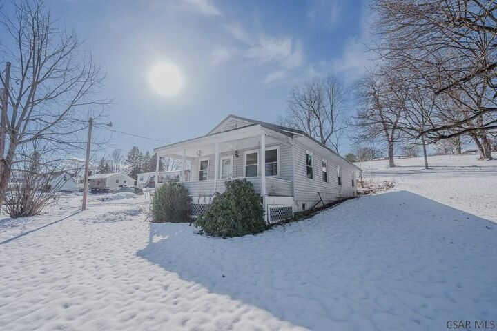 Property Photo:  133 Susanna Court  PA 15905 