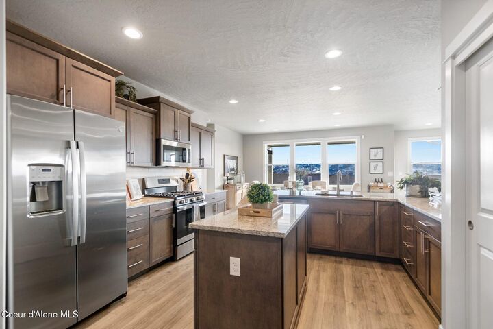 Property Photo:  6805 W Constantine Ln  ID 83858 