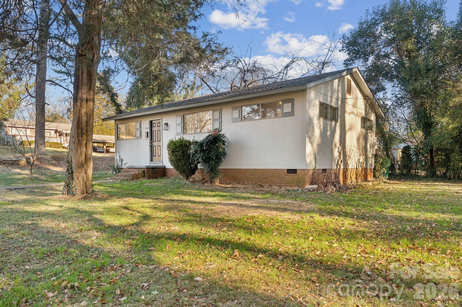 Property Photo:  2701 Sonora Lane  NC 28208 