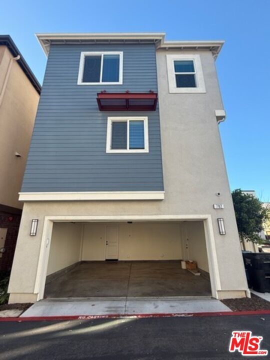 Property Photo:  782 Daniel Freeman Cir  CA 90301 