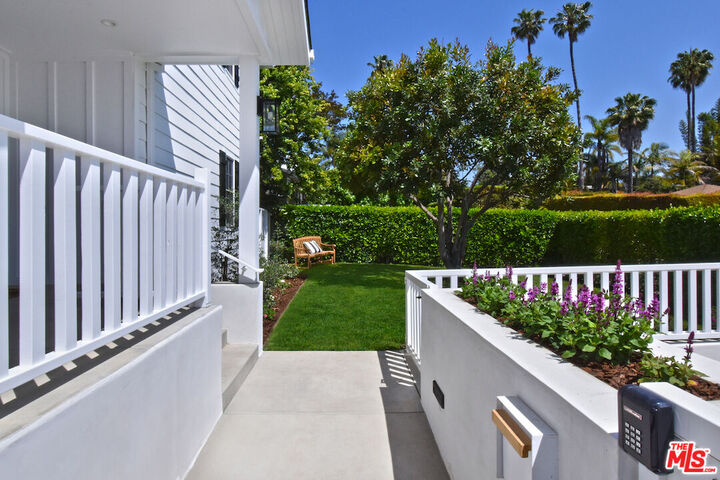 Property Photo:  3517 Inglewood Blvd  CA 90066 