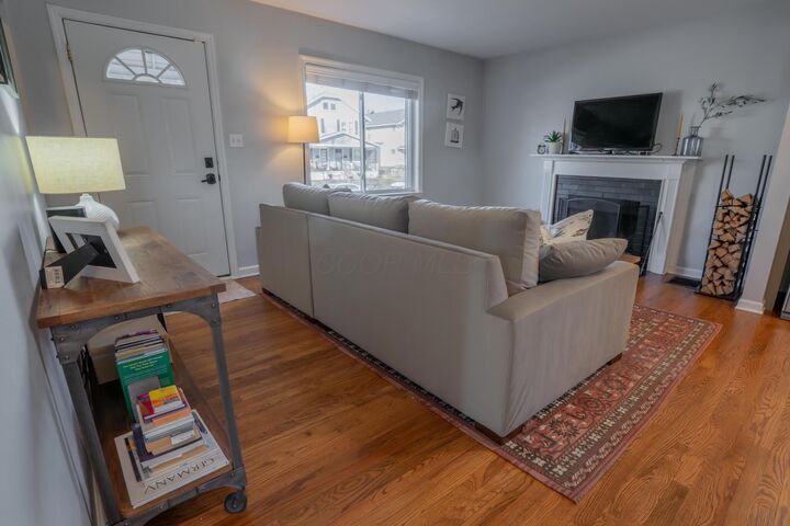 Property Photo:  876 Thomas Road  OH 43212 