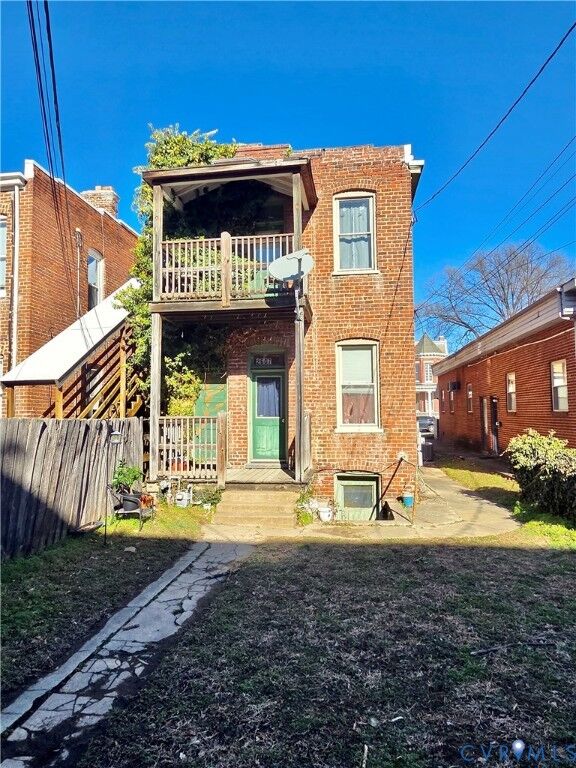 Property Photo: 2607 W Grace Street VA 23220