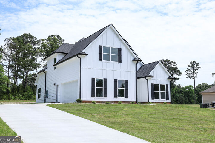 Property Photo:  716 Riverside Estates  AL 36863 