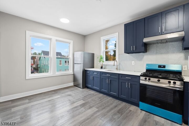 Property Photo: 337 Leslie St NJ 07112