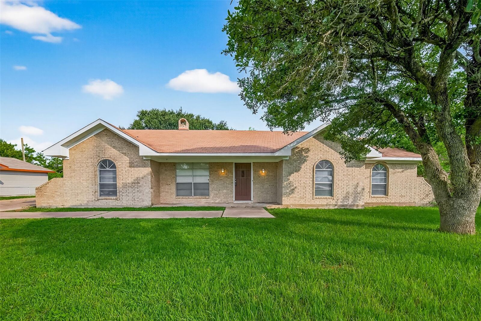 Property Photo:  711 Nevada Street  TX 77587 
