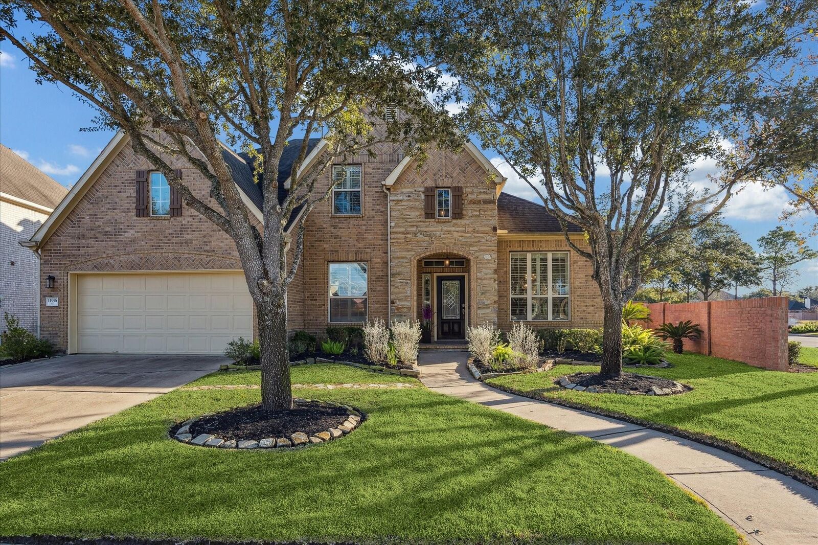 Property Photo:  11916 Shady Sands Place  TX 77584 