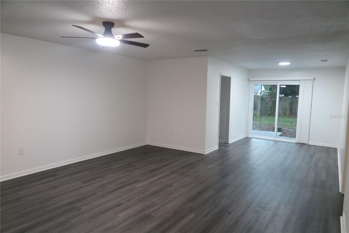 Property Photo:  509 NW 19th Lane B  FL 32609 