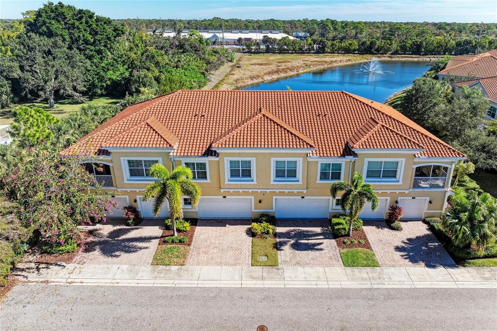 Property Photo:  124 Revolution Way  FL 34229 