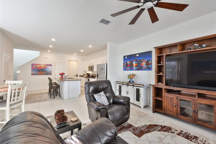 Property Photo: 10824 Fanning Springs Court FL 33647