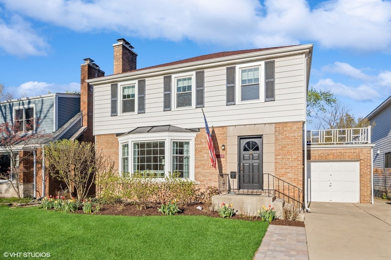 Property Photo:  310 Leitch Avenue  IL 60525 