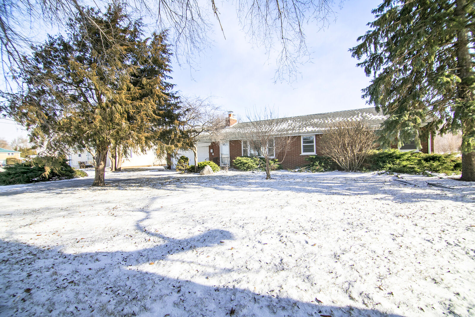 Property Photo: 85 N 2750W Road IL 60901