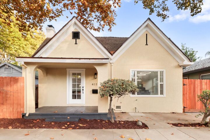 Property Photo:  411 Alhambra Boulevard  CA 95816 