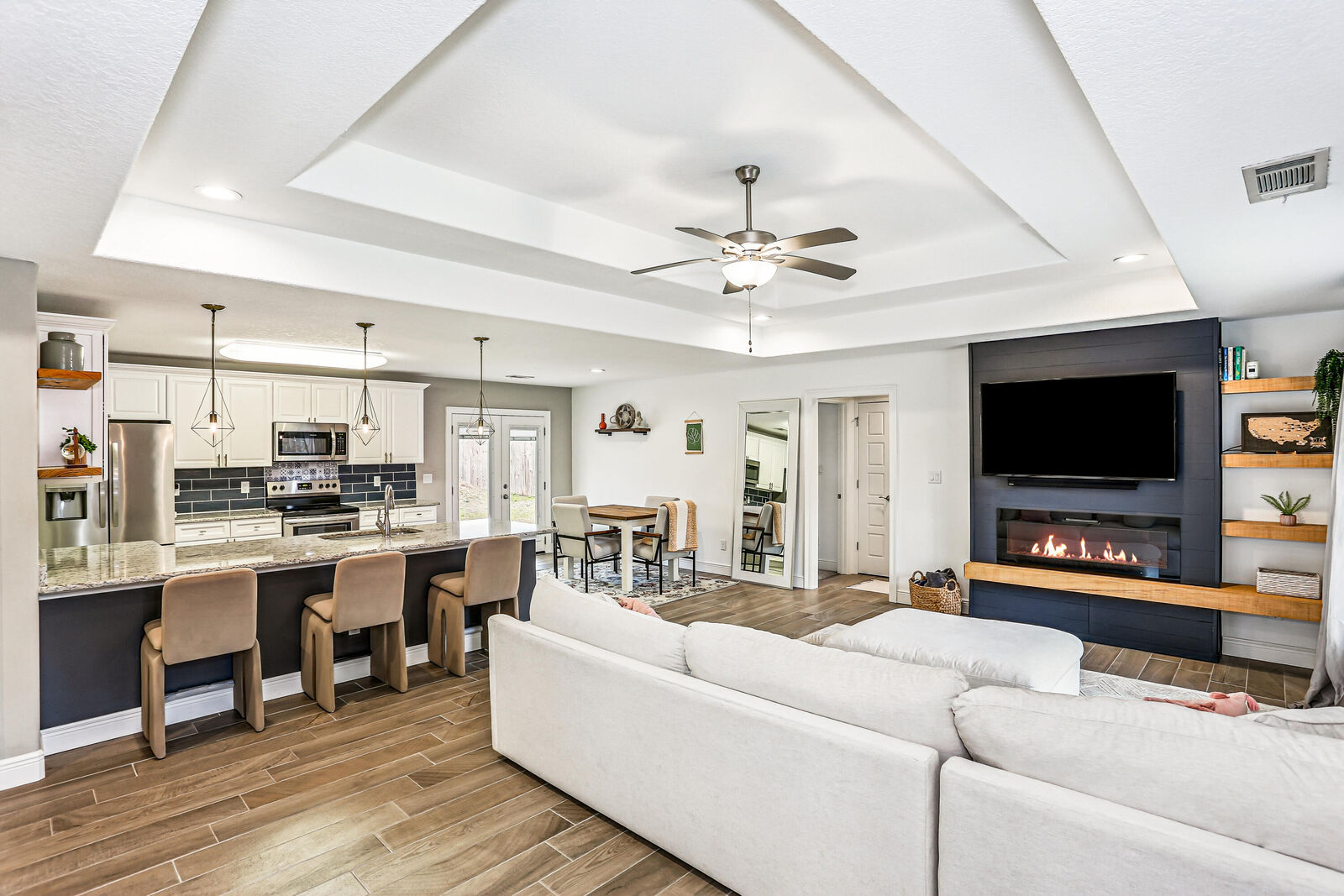 Property Photo:  5063 Bonita Avenue  FL 32563 