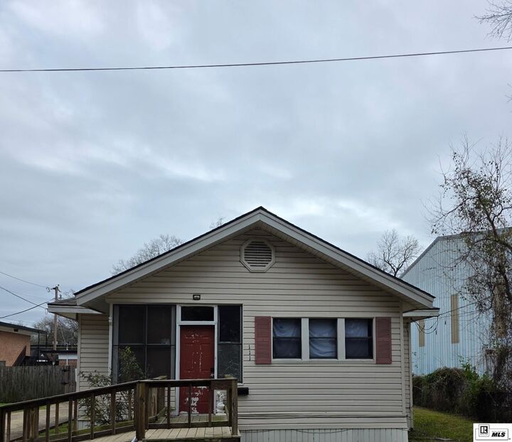 Property Photo:  111 Morris Avenue  LA 71291 