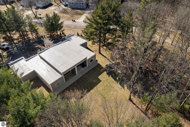 Property Photo:  8906-B Manhattan North B  MI 49685 