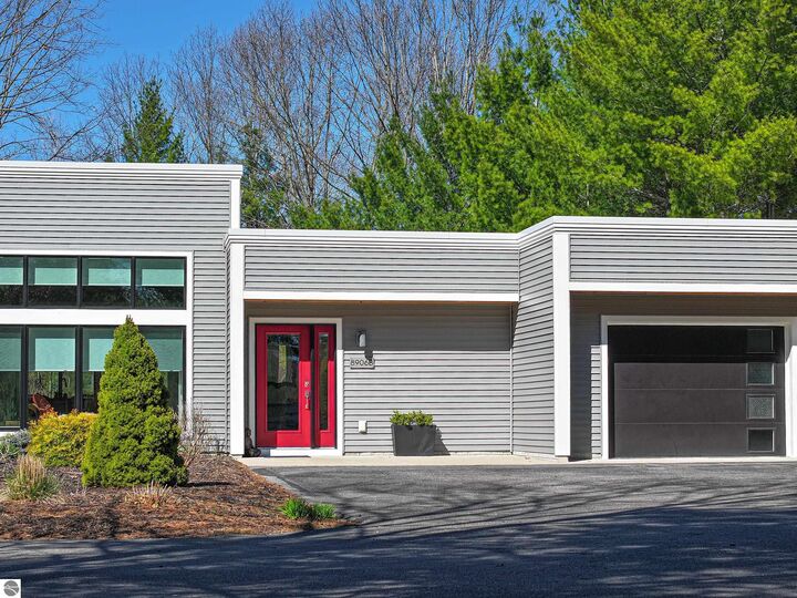 Property Photo:  8906-B Manhattan North B  MI 49685 