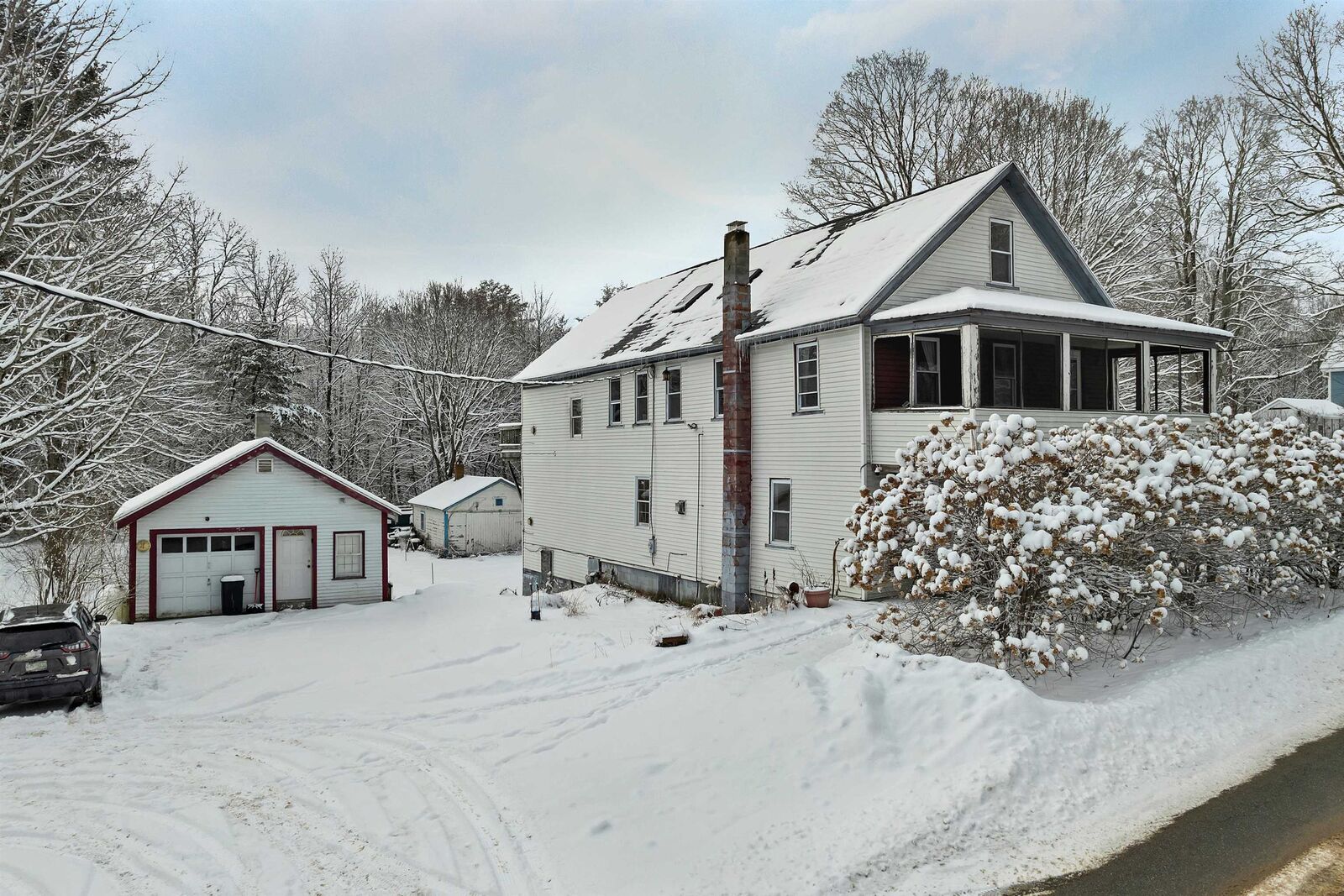 Property Photo: 11 White Plains Road NH 03303