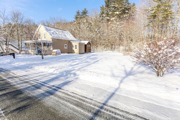 Property Photo:  6 Webber Hill Road  NH 03446 