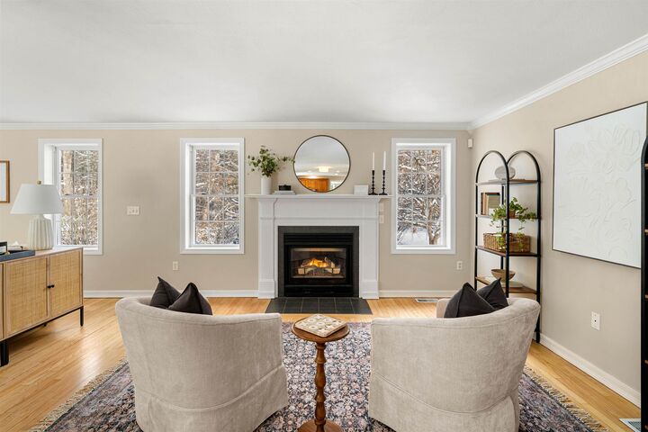 Property Photo:  37 Sarah Drive  NH 03054 