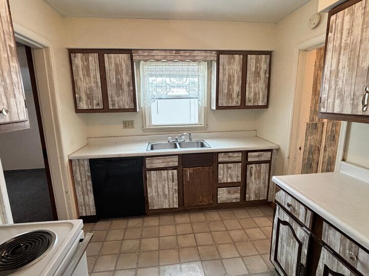 Property Photo: 1215 Webster Street MN 56031