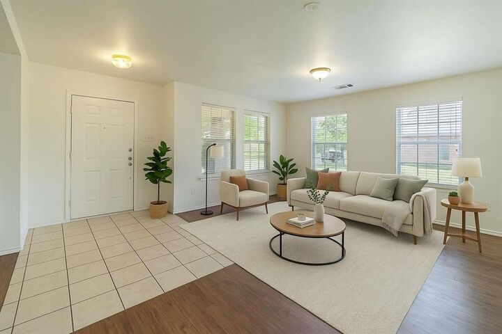 Property Photo: 317 Quail Run Road TX 75154