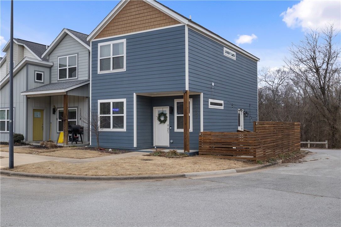 Property Photo:  1997 S Florida Way  AR 72701 