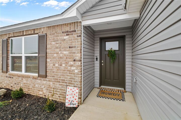 Property Photo:  2657 Reynolds Street  AR 72751 