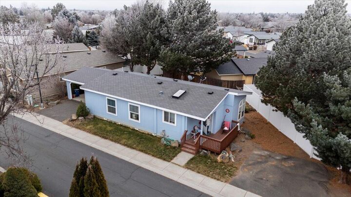 Property Photo:  2550 SW Yarrow Creek Drive  OR 97756 