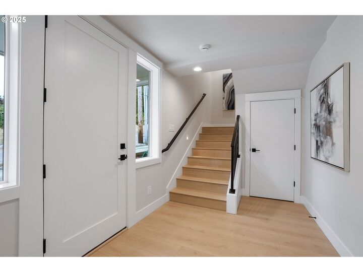 Property Photo:  6012 SW 18th Ave  OR 97239 