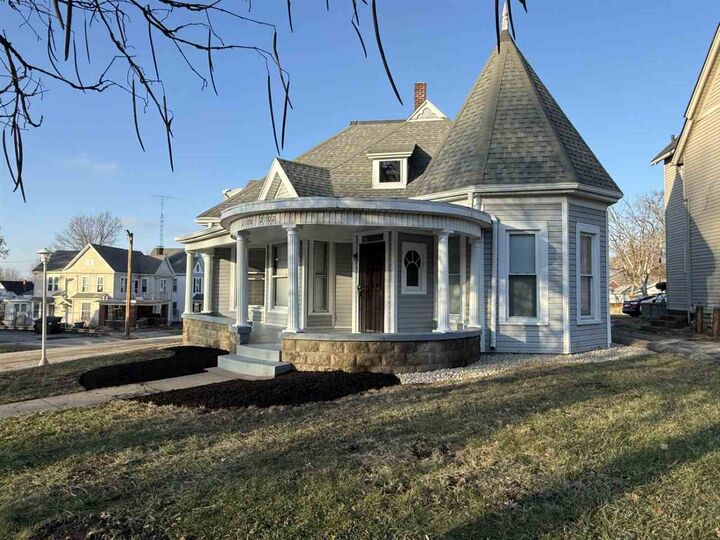 Property Photo: 2100 E Main Street IN 47374