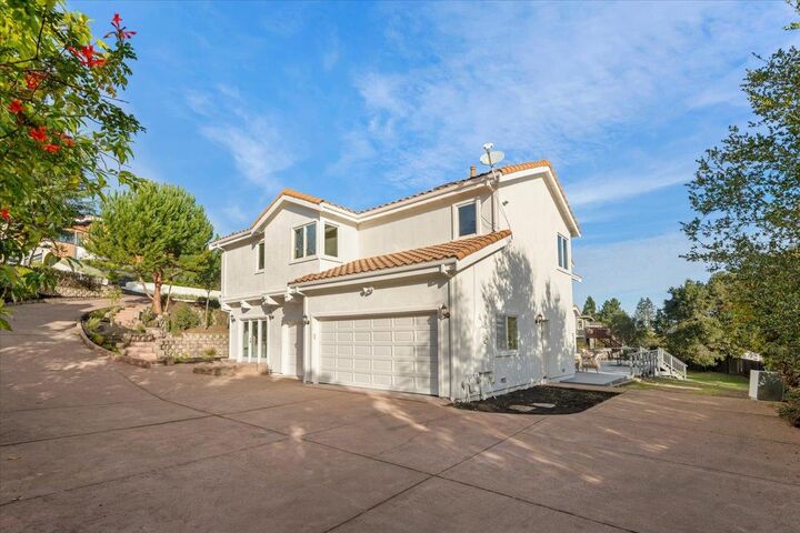 Property Photo: 3961 Jefferson Avenue CA 94062