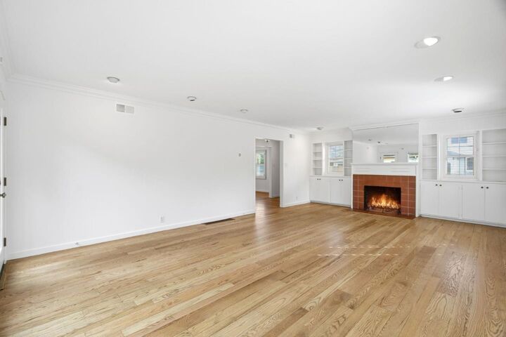 Property Photo:  755 Northampton Drive  CA 94303 