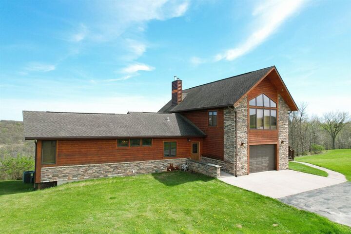 Property Photo:  29001 Skyview Lane  WI 53826 