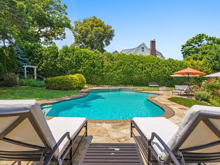 Property Photo:  23 Auldwood Road  CT 06902 