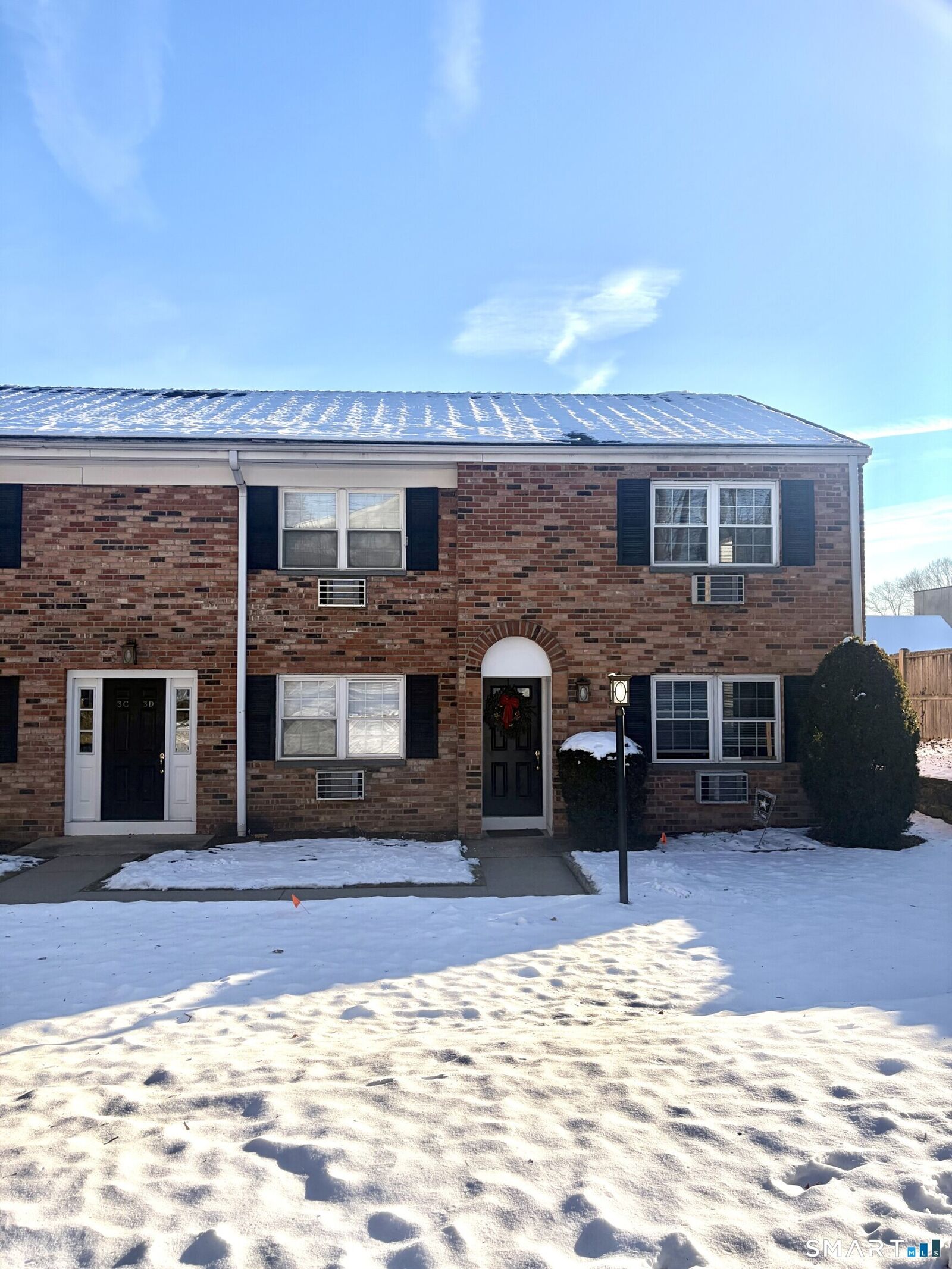 Property Photo:  151 Courtland Avenue Apt 3F  CT 06902 