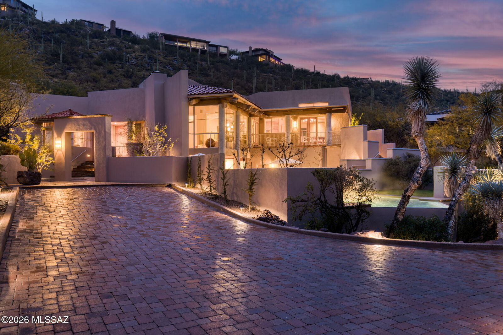 Property Photo:  6482 N Ventana Canyon Drive  AZ 85750 