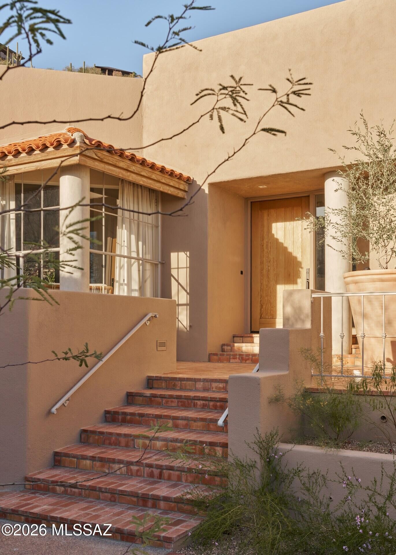 Property Photo:  6482 N Ventana Canyon Drive  AZ 85750 