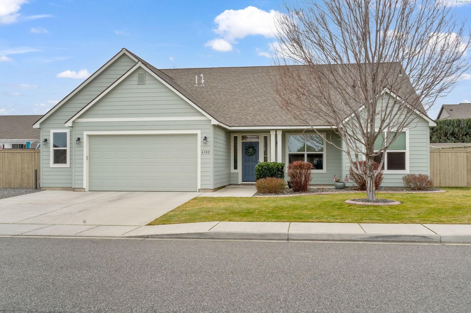 Property Photo:  6102 Westmoreland Ln  WA 99301 