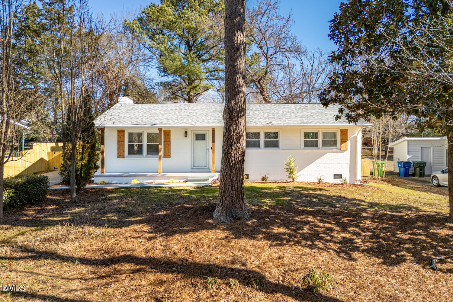 Property Photo: 829 Greenwich Street NC 27610