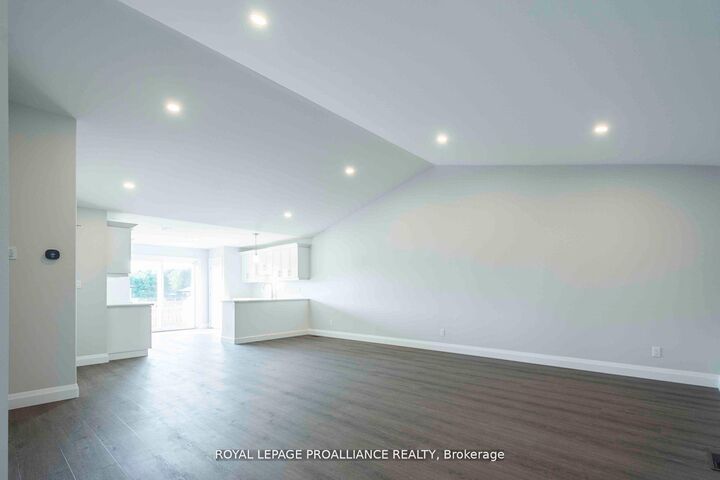 Property Photo: 48 Mackenzie John Crescent ON K0K 1H0