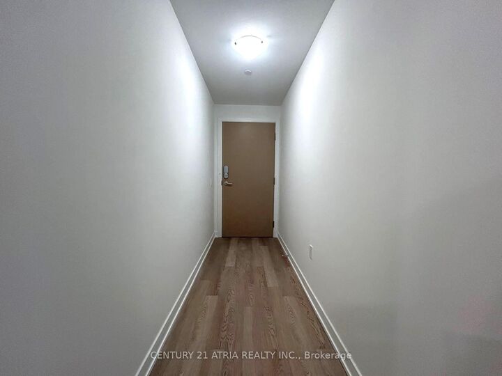 Photo de la propriété:  1 Quarrington Lane 704  ON M3C 0S4 