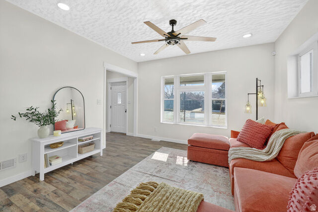 Property Photo:  902 27th St  UT 84403 