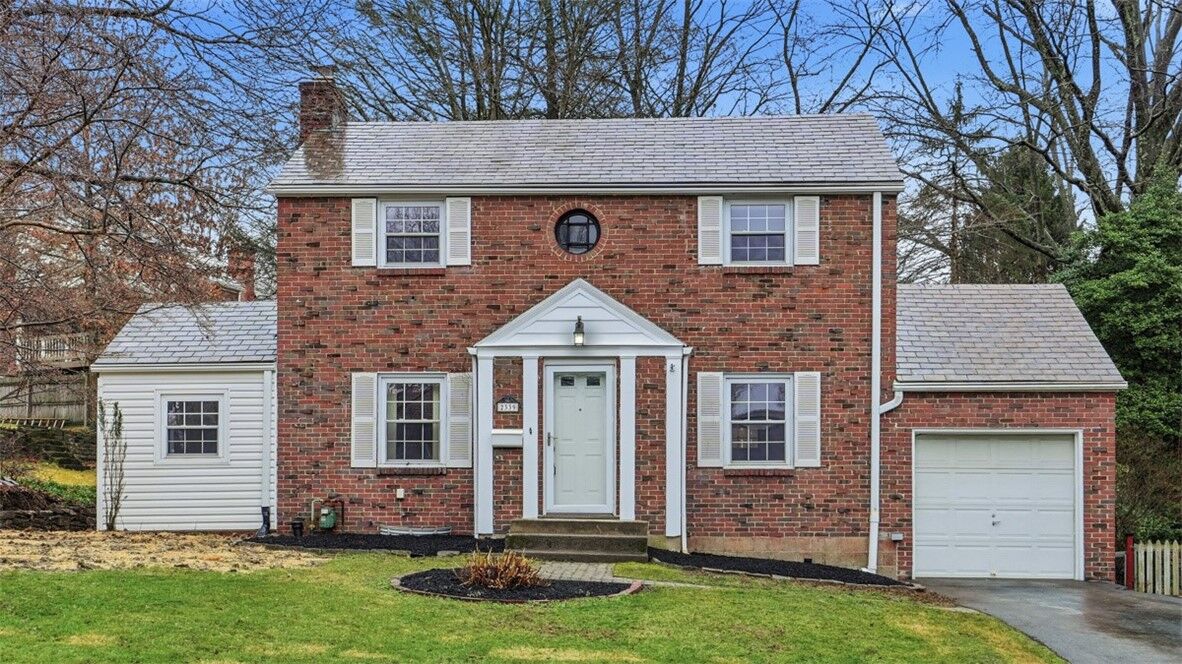 Property Photo:  2339 Collins Rd  PA 15235 