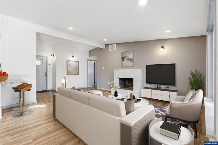 Property Photo:  782 Lockwood Ln S  OR 97302 