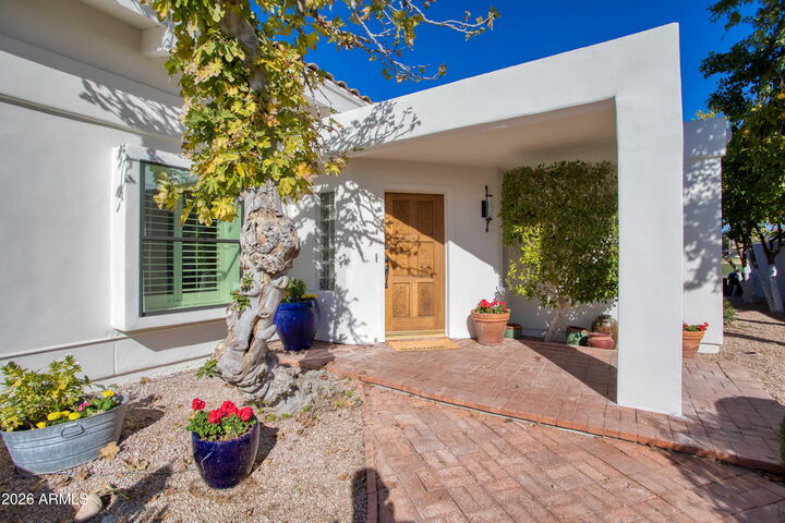 Property Photo: 7638 E Via De Lindo -- AZ 85258