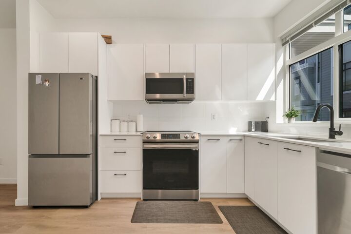 Property Photo: 15235 Sitka Drive 99 BC V3S 0A9