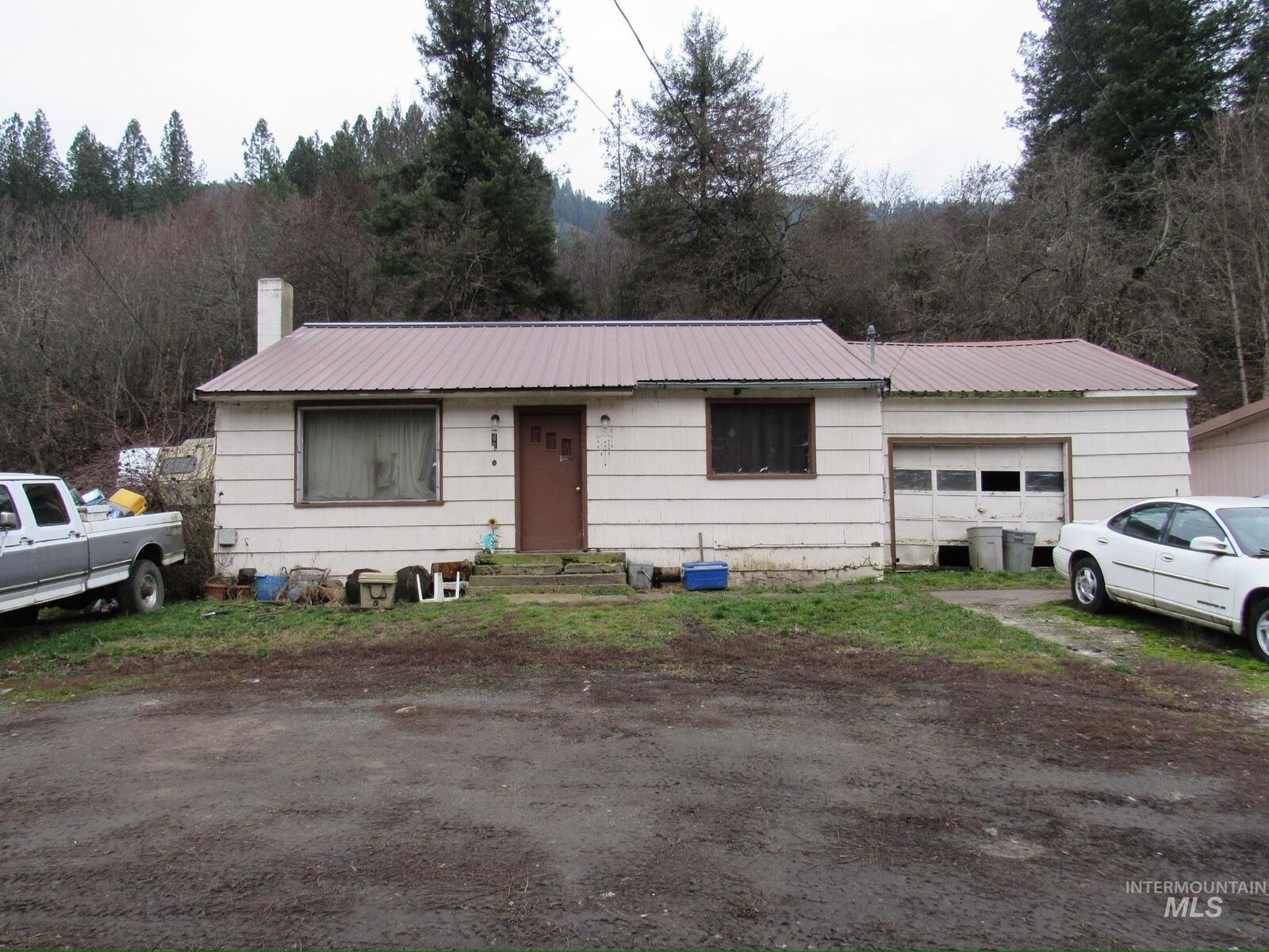 Property Photo:  10440 US-12  ID 83544 