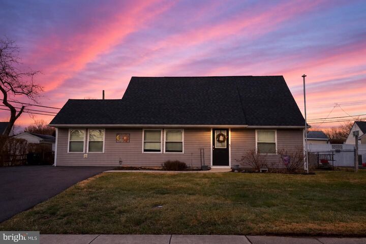 Property Photo:  5 June Road  PA 19056 